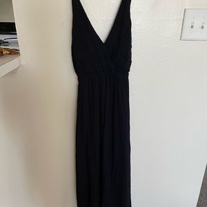 LuLu’s XS Black Strapped Open Back Formal Maxi Dress